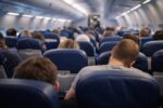 Dlaczego w samolocie szybciej się męczymy