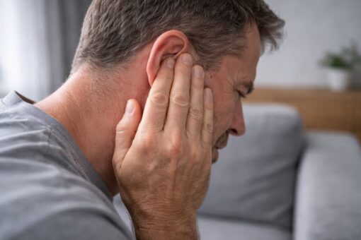 Uczucie zatkanych uszu bez infekcji